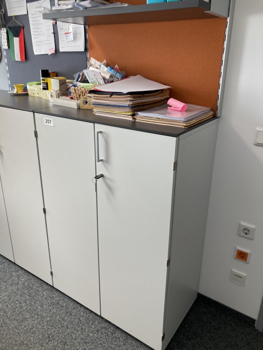 Aktenschrank, 3 Ordnerhöhen, Maße: ca. 80 x 45 x 113 cm